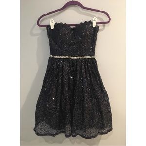 Dark blue sequin strapless homecoming dress size 1